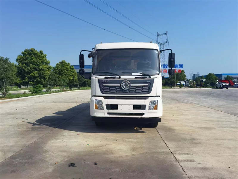 東風(fēng)天錦9.5方智能型瀝青灑布車圖片2